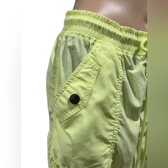 Free People Movement Set Me Free Pants Drawstring Sour Citrus Hiking Size M - Picture 9 of 14